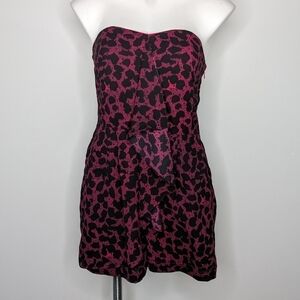 ✨3/$15 Express black pink ruffle accent strapless romper 4